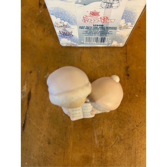 Precious Moments 1992 Sugar Town 529486 “ Aunt Ruth & Aunt Dorothy ” 3" (8436) - Picture 5 of 8